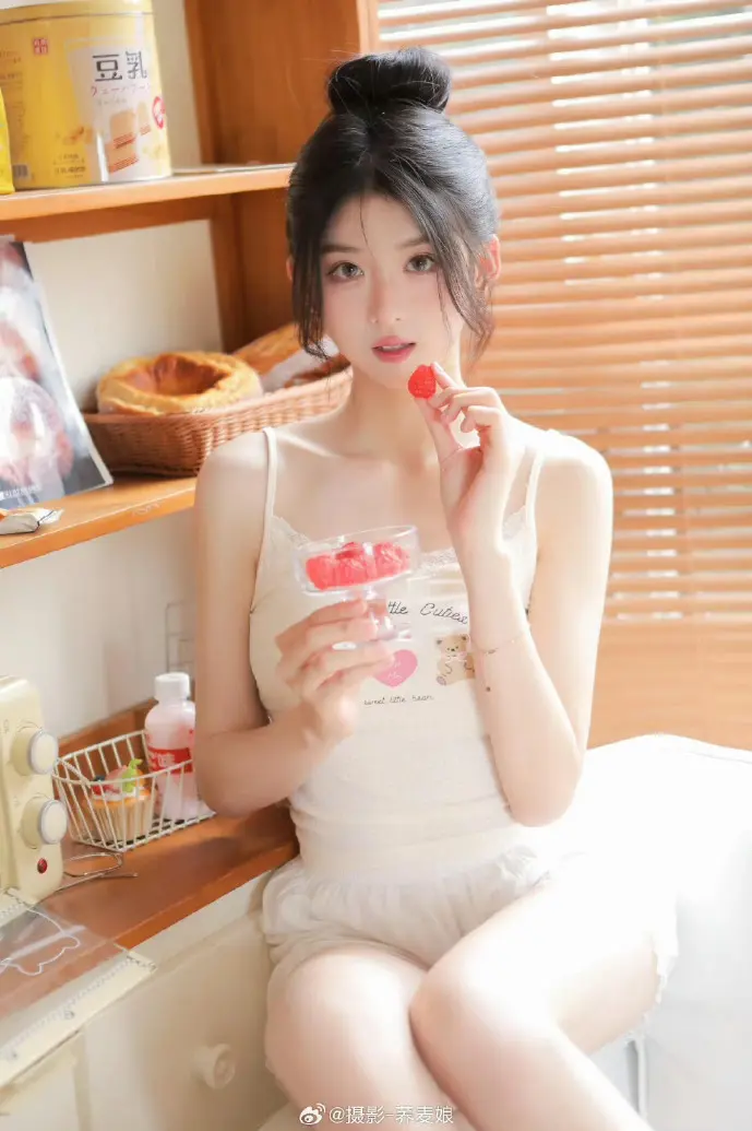 AE软件界面与版权警示